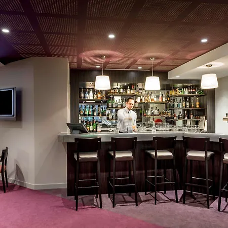 מלון Mercure Cathedrale ריימס