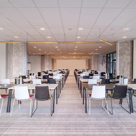 Mercure Cathedrale Hotel 4*