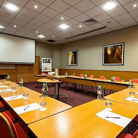 Hotel Mercure Cathedrale Remeš