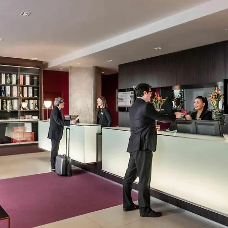 Mercure Cathedrale מלון 4*