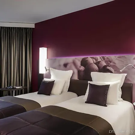 Mercure Cathedrale Hotel 4*