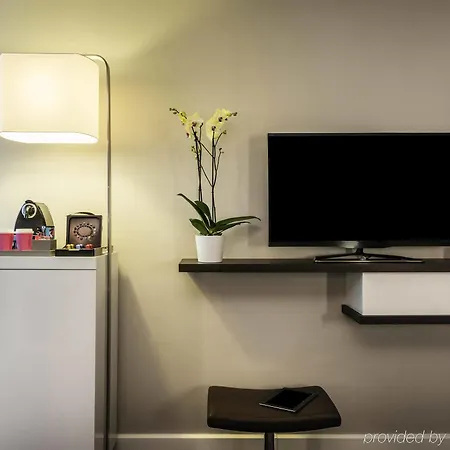 Mercure Cathedrale Hotel 4*